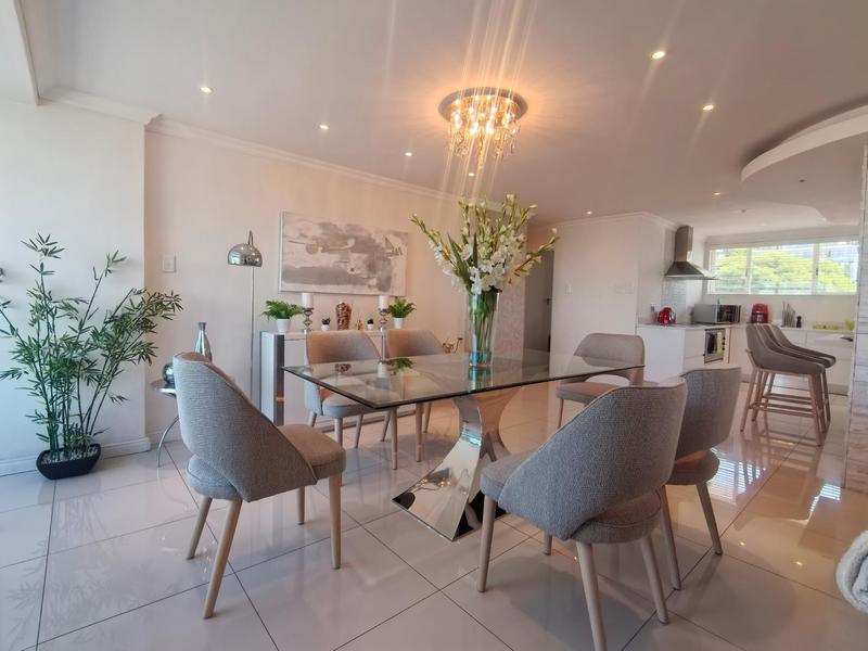 To Let 3 Bedroom Property for Rent in Green Point Upper Western Cape